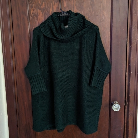 Lou & Grey Emerald green poncho Oversized  sweater Size XS - Picture 1 of 6